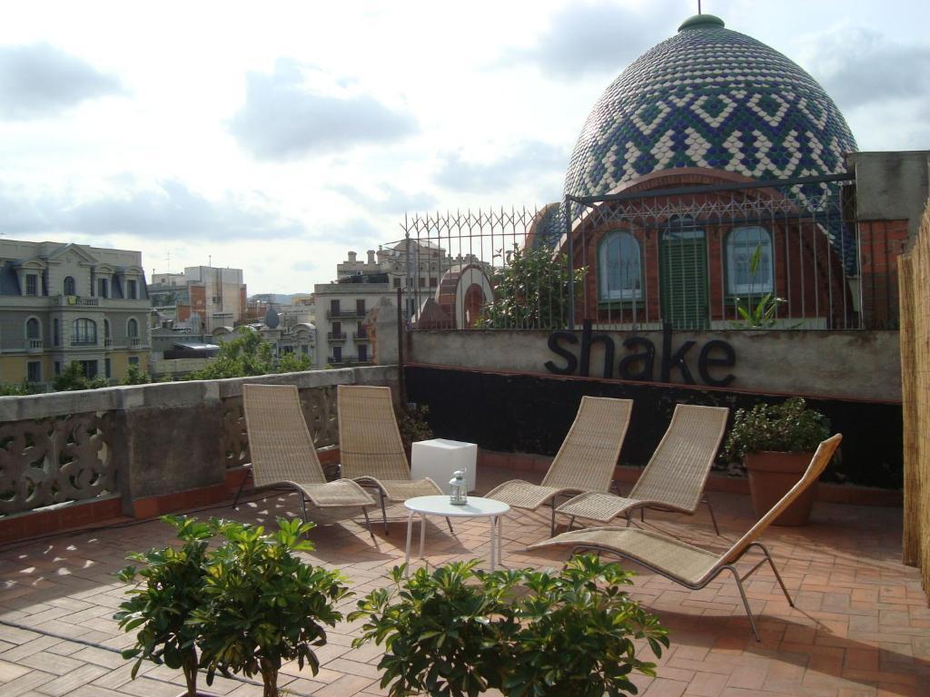 My Space Barcelona Pool City Center Bagian luar foto