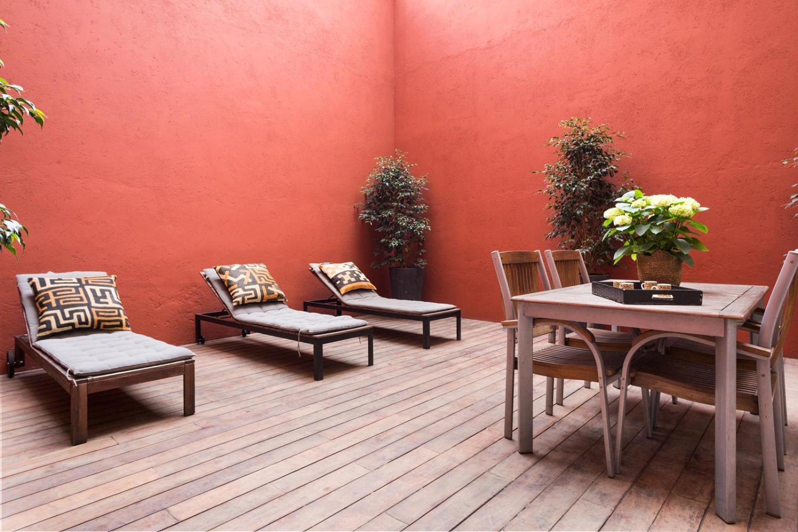 My Space Barcelona Pool City Center Bagian luar foto