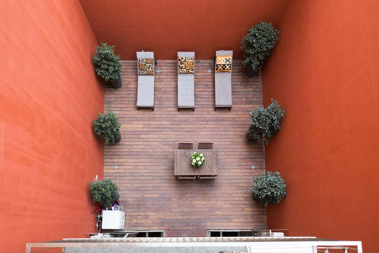 My Space Barcelona Pool City Center Bagian luar foto