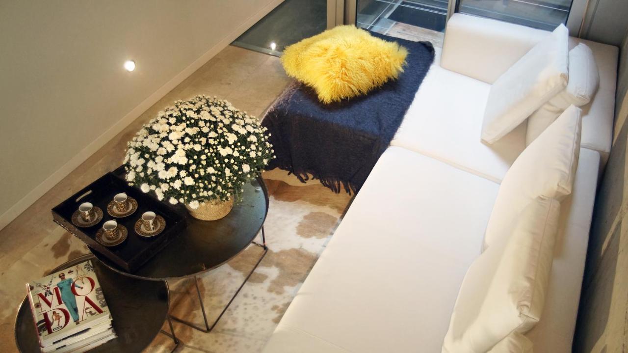 My Space Barcelona Pool City Center Bagian luar foto